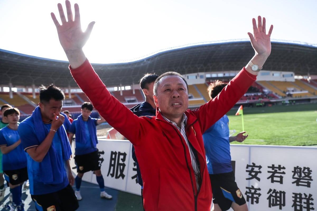 戏称为滚额 戏称为滚额