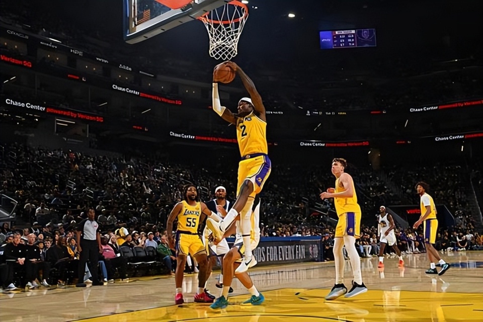 总共出场, 篮方面的稳 总共出场, 篮方面的稳